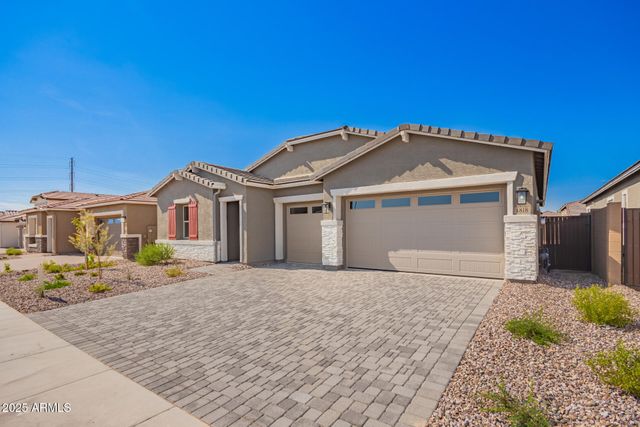 4818 W CAPISTRANO Avenue, Laveen, AZ 85339