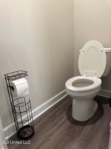 8710 Casey Jones Drive, Southaven, MS 38672