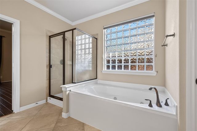 22 N Arrow Canyon Circle, Spring, TX 77389