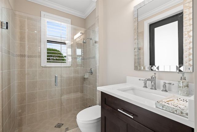 15620 Glencrest Avenue, Delray Beach, FL 33446