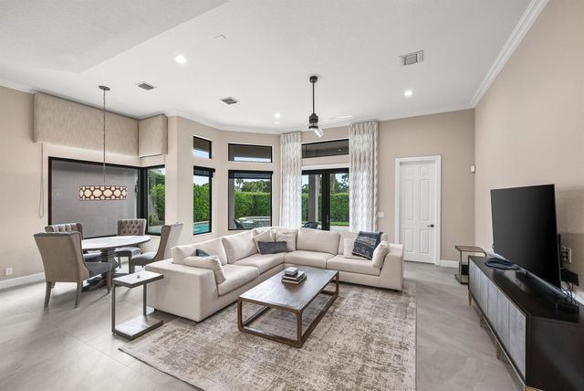 15620 Glencrest Avenue, Delray Beach, FL 33446