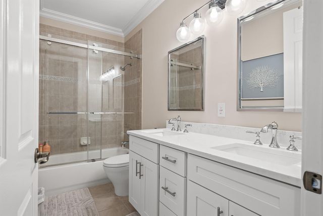 15620 Glencrest Avenue, Delray Beach, FL 33446