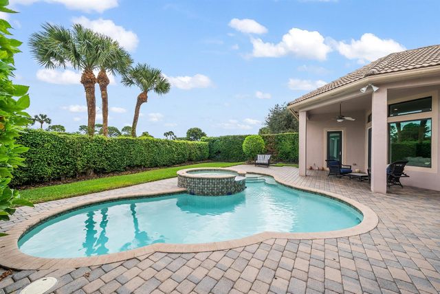 15620 Glencrest Avenue, Delray Beach, FL 33446