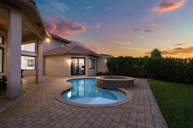 15620 Glencrest Avenue, Delray Beach, FL 33446