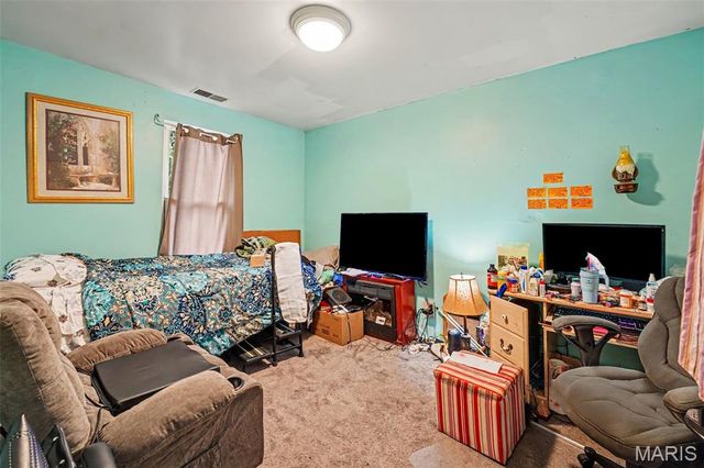300 Stewart Street, De Soto, MO 63020