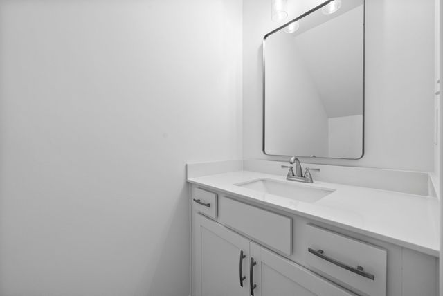 2907 Ashland City Rd Apt 107, Clarksville, TN 37043