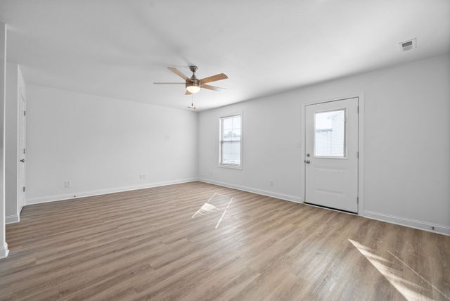 2907 Ashland City Rd Apt 107, Clarksville, TN 37043