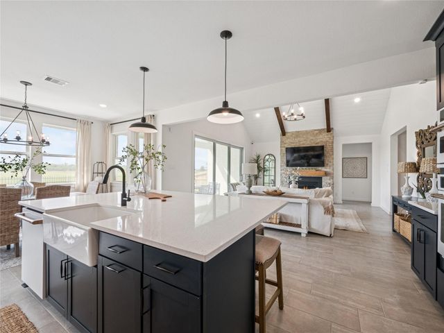 12318 Old Fashion Circle, Mont Belvieu, TX 77535