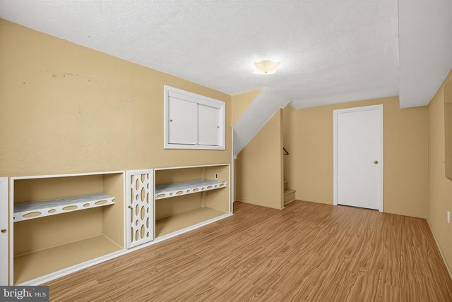 245 TALBOT DR, Broomall, PA 19008