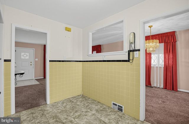 245 TALBOT DR, Broomall, PA 19008