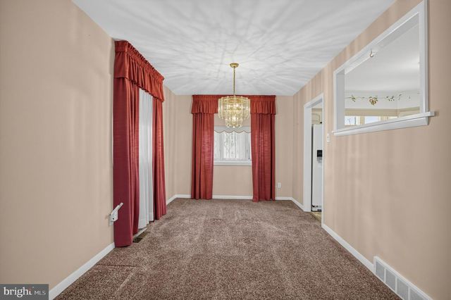 245 TALBOT DR, Broomall, PA 19008