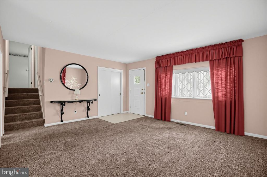 245 TALBOT DR, BROOMALL, PA 19008 — photo 2