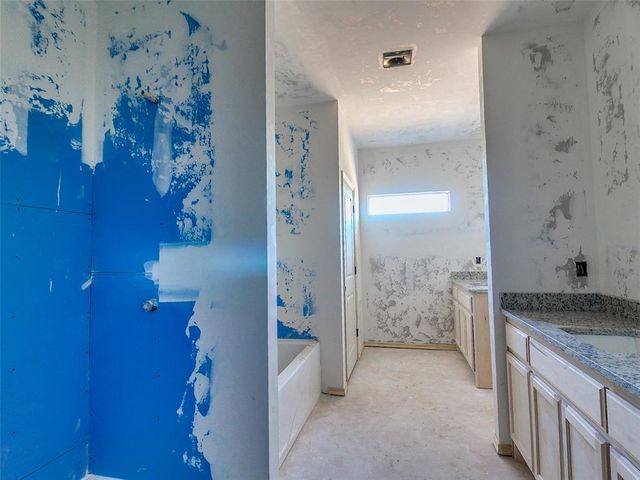 6684 N Hiwassee Road, Coyle, OK 73027