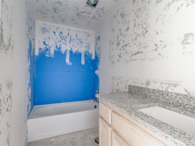 6684 N Hiwassee Road, Coyle, OK 73027