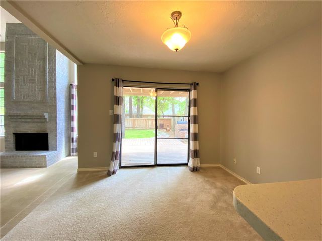 12303 Longfellow Drive, Montgomery, TX 77356