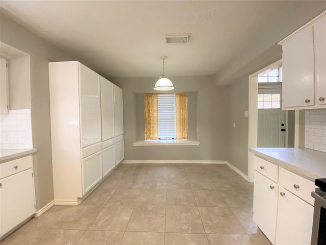 12303 Longfellow Drive, Montgomery, TX 77356