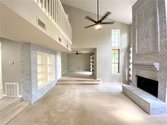 12303 Longfellow Drive, Montgomery, TX 77356