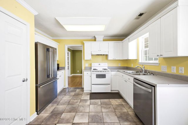 141 Crystal Road, Southport, NC 28461