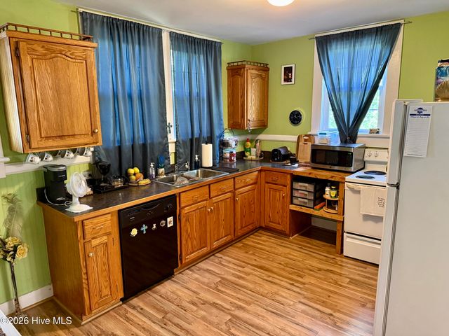 608 E Mulberry Street, Goldsboro, NC 27530