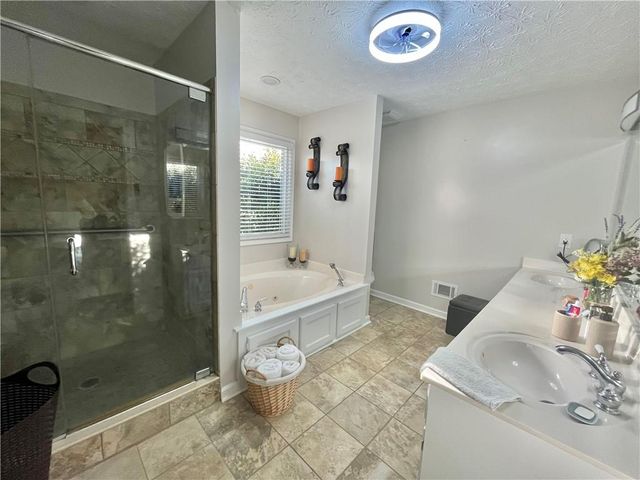 2660 Sandy Creek Circle, Loganville, GA 30052