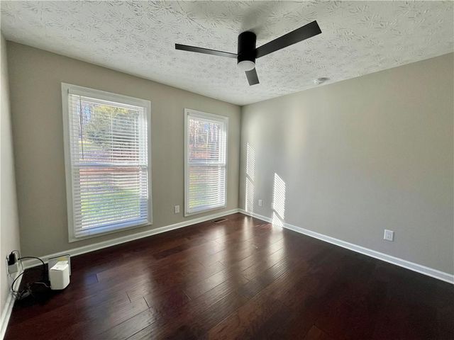 2660 Sandy Creek Circle, Loganville, GA 30052