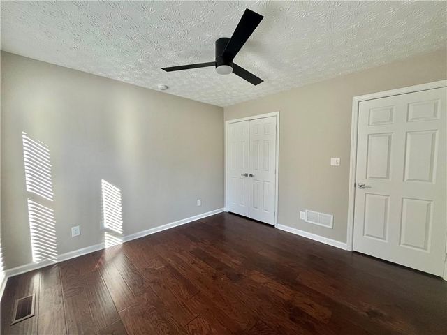 2660 Sandy Creek Circle, Loganville, GA 30052