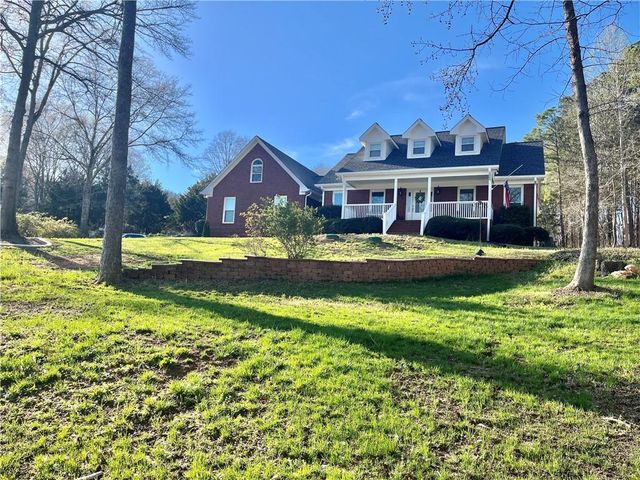 2660 Sandy Creek Circle, Loganville, GA 30052