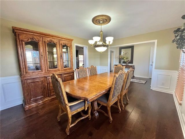 2660 Sandy Creek Circle, Loganville, GA 30052