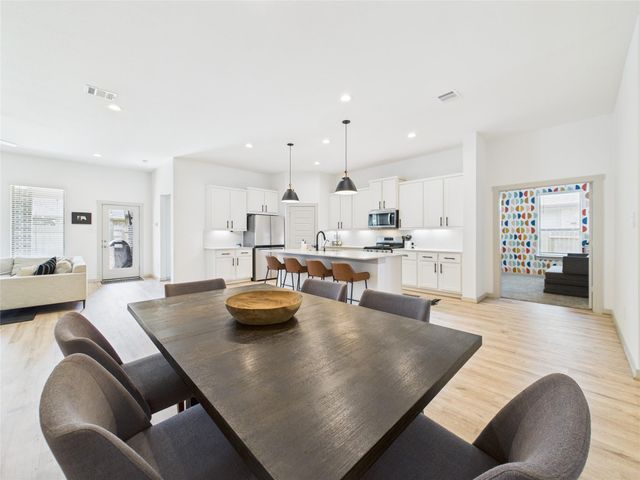 518 Campbell Drive, League City, TX 77573