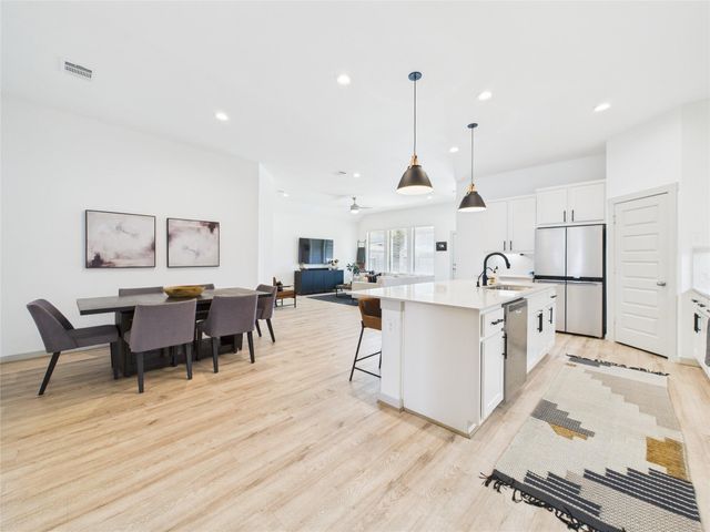 518 Campbell Drive, League City, TX 77573