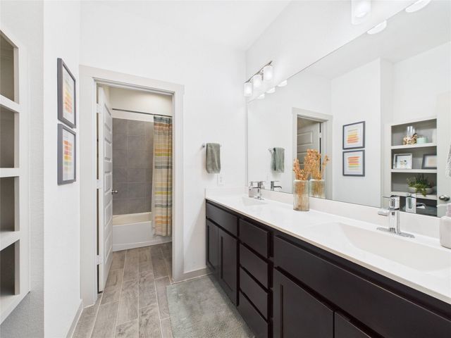 518 Campbell Drive, League City, TX 77573