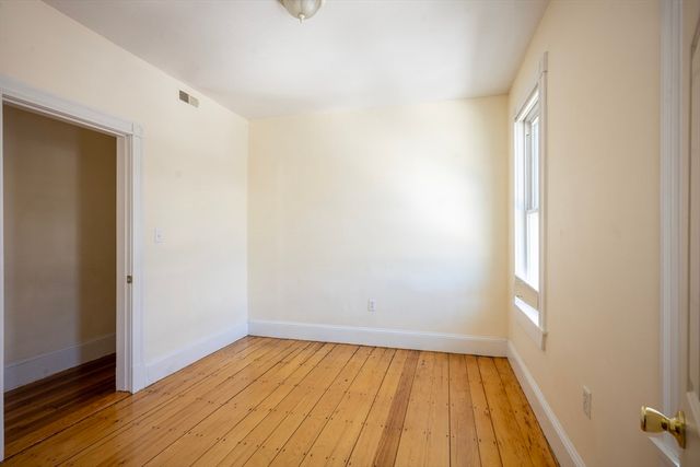 124-126 Minden St 126-2, Boston, MA 02130