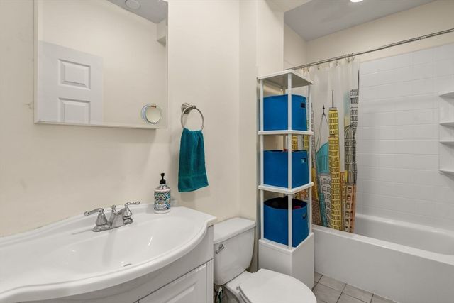 124-126 Minden St 126-2, Boston, MA 02130