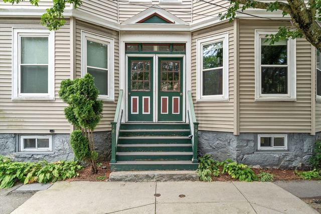 124-126 Minden St 126-2, Boston, MA 02130