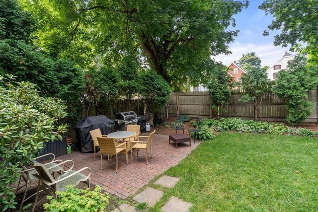 124-126 Minden St 126-2, Boston, MA 02130