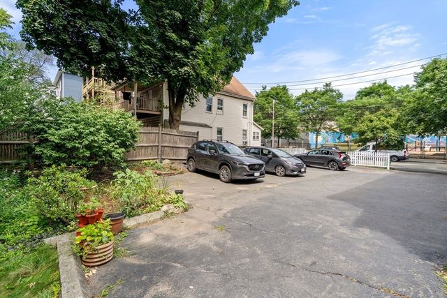 124-126 Minden St 126-2, Boston, MA 02130