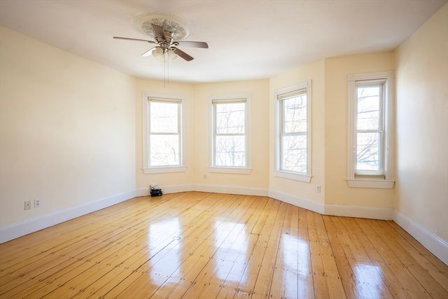 124-126 Minden St 126-2, Boston, MA 02130