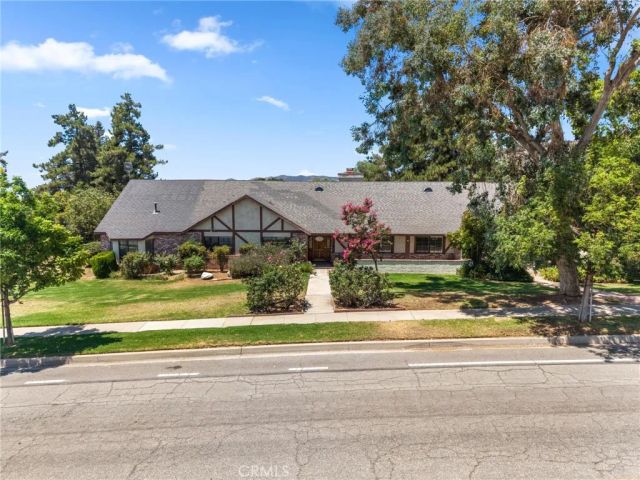 13195 Serape Court, Yucaipa, CA 92399
