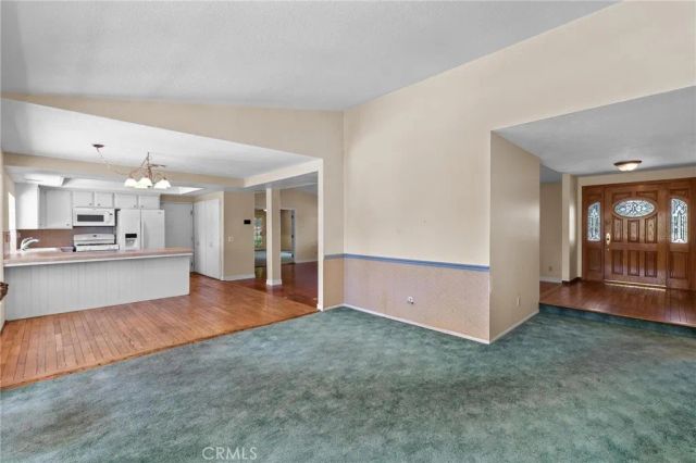 13195 Serape Court, Yucaipa, CA 92399