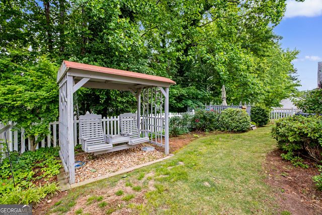 195 Woodgate Drive, Fayetteville, GA 30214