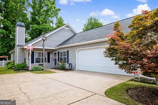 195 Woodgate Drive, Fayetteville, GA 30214