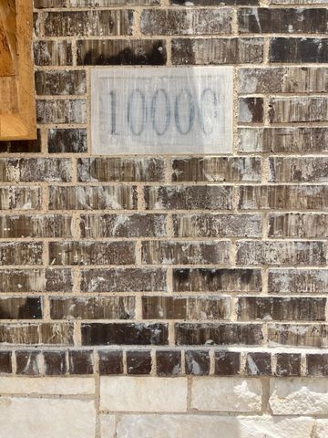 10000 Birchpoint Drive, Fort Worth, TX 76108