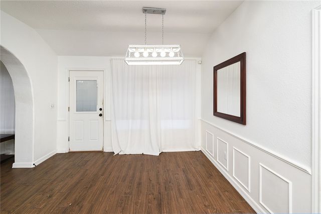 911 La Mirada, Portland, TX 78374