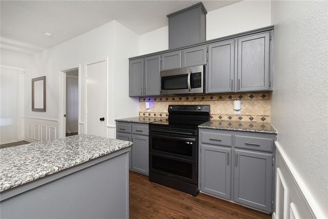 911 La Mirada, Portland, TX 78374
