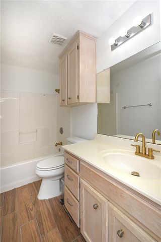 911 La Mirada, Portland, TX 78374