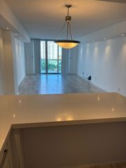 19370 COLLINS Avenue 1224, Sunny Isles Beach, FL 33160