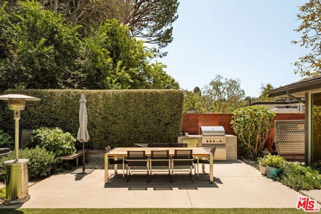 840 Leonard Road, Los Angeles, CA 90049