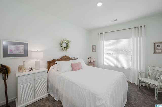 1050 MOUNTAIN LAUREL CIRCLE, Moody, AL 35004