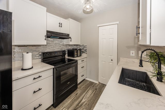 7437 Oceanline Drive, Indianapolis, IN 46214