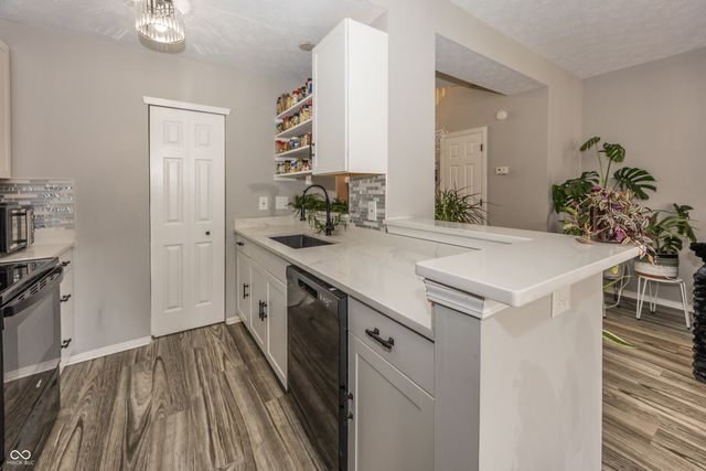 7437 Oceanline Drive, Indianapolis, IN 46214